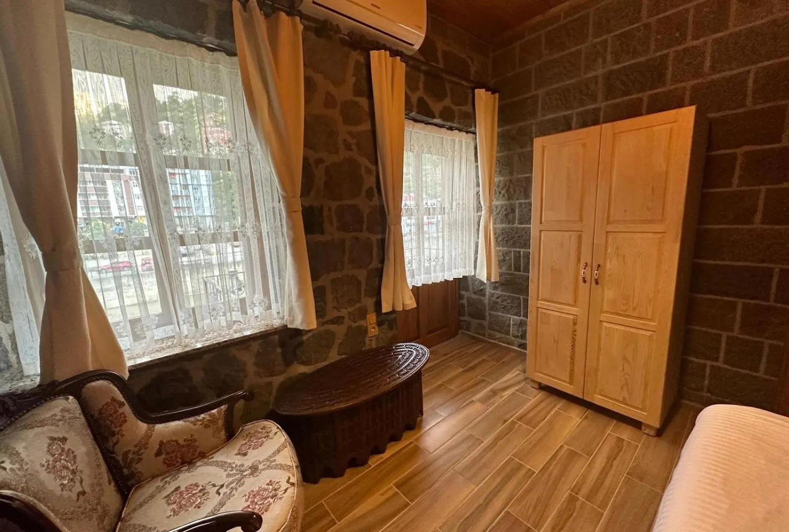 Bahceli Tas Villa Trabzon Turkey